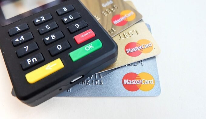 banking, business, button-4896672.jpg