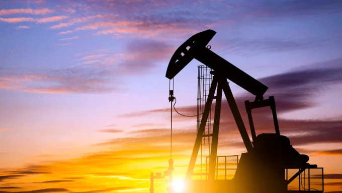 Oil Prices Dip Amid Weak U.S. Fuel Demand and Profit Taking