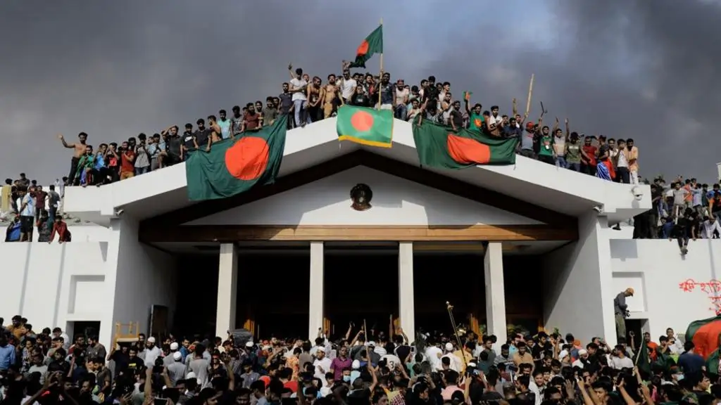 Bangladesh Economy Under Pressure Amid ‘Uncharted’ Political Turmoil