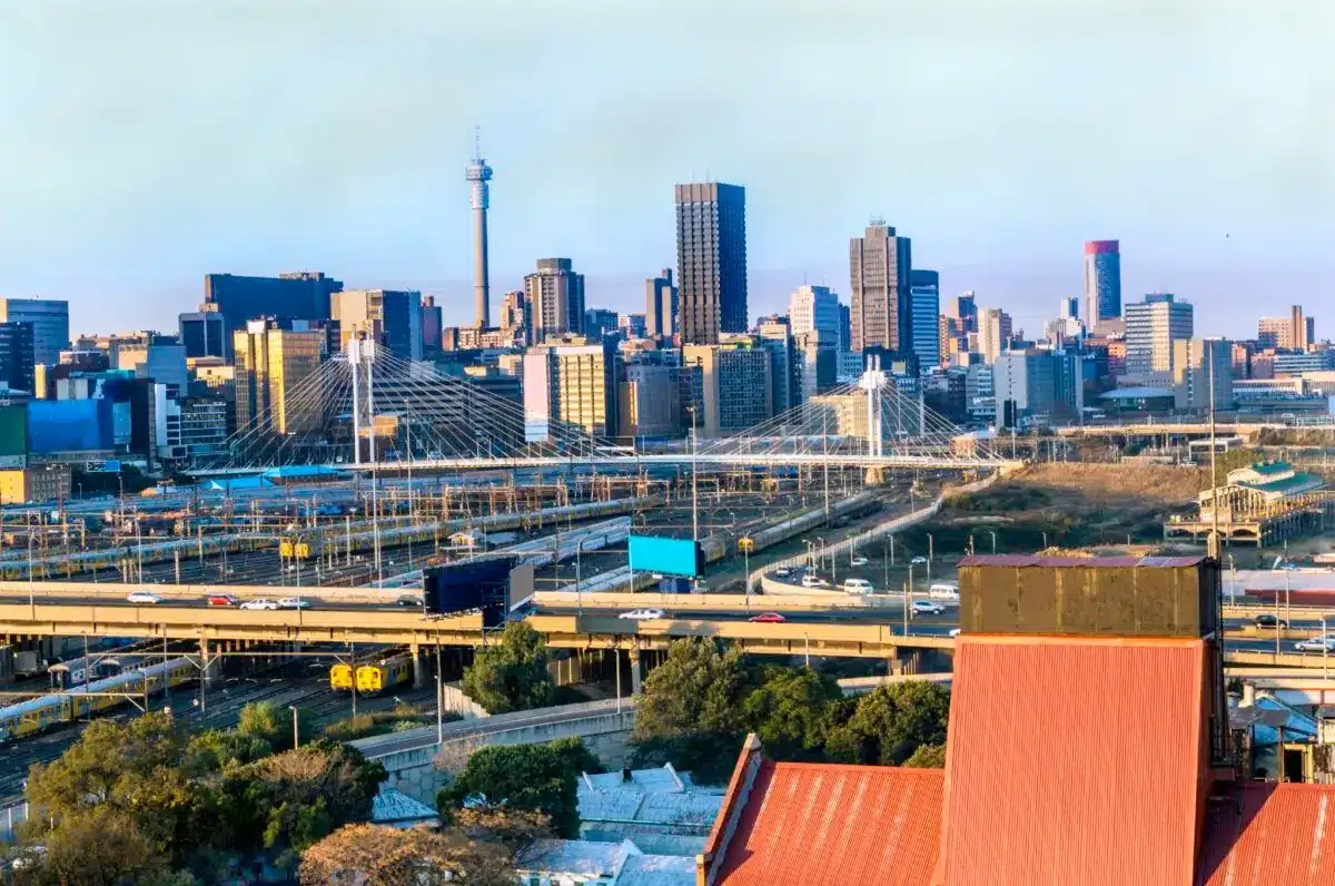 South Africa Lowers Interest Rates for First Time Since 2020, Signaling a Positive Outlook on Inflation
