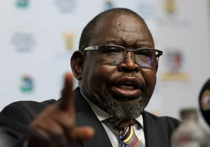 Moody's Expects South Africa's Coalition Government to Reach Budget Compromise amid Fiscal Consolidation Efforts