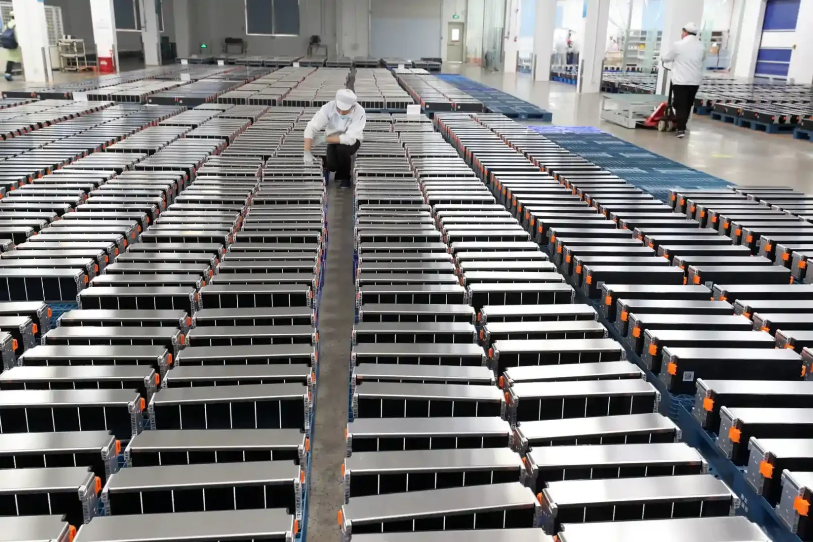 Morocco Powers Africa's Clean Energy Revolution with $5.6 Billion Chinese Battery Gigafactory Investment