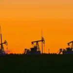 Crude Oil Spot Premiums Surge as US Sanctions on Russian Producers Reshape Global Supply Dynamics