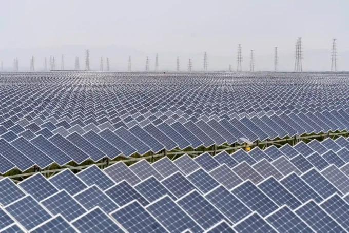 Clean Energy Investment Reaches Historic $2.3 Trillion Milestone Despite Global Policy Headwinds