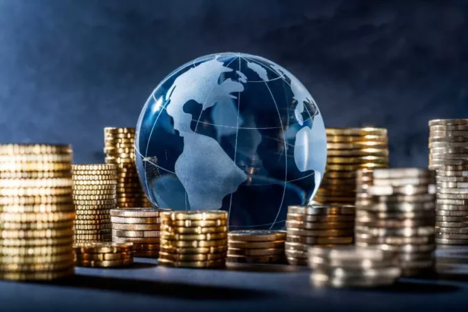 World's Debt Pile Swells to a Record $348 Trillion as Government Borrowing Races Ahead of Growth