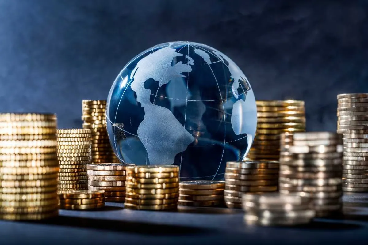 World's Debt Pile Swells to a Record $348 Trillion as Government Borrowing Races Ahead of Growth