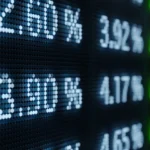 Corporate bond market trends show investors favoring high-quality debt as longer-duration investment-grade bonds outperform lower-rated credit