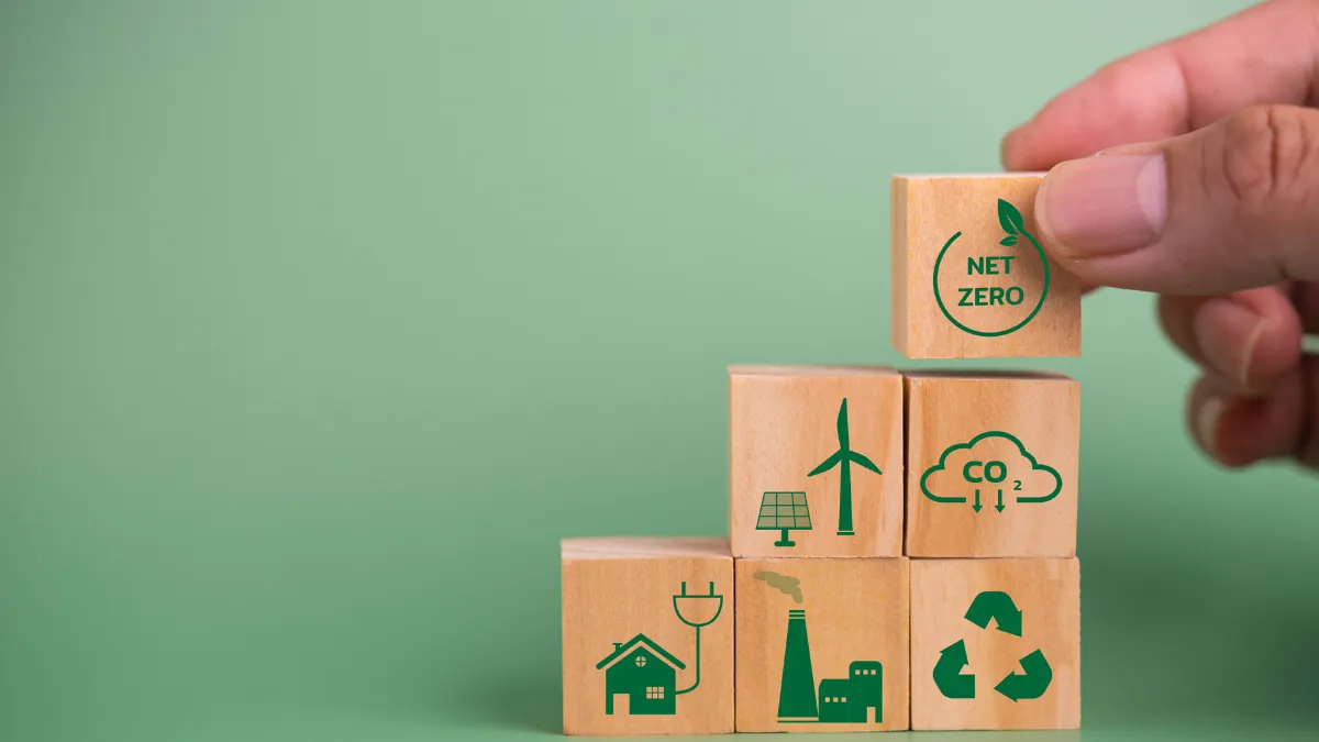 Expo City Dubai issues the UAE's first Green Licences to sustainable businesses, supporting environmentally responsible innovation and green economic growth.