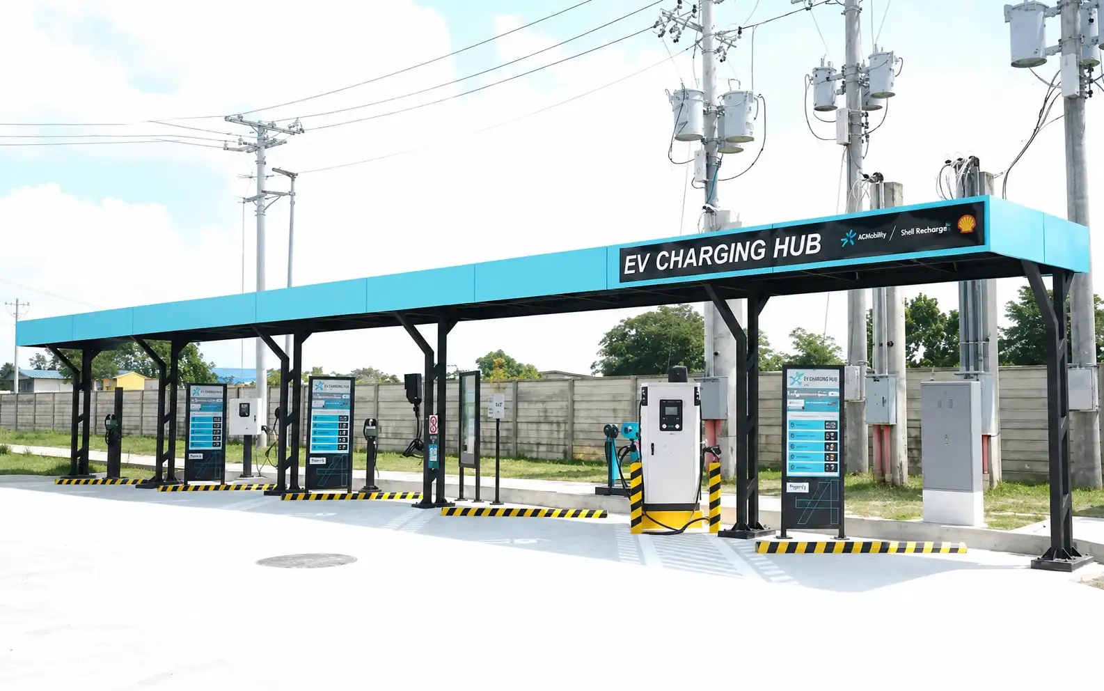 ACMobility and Shell are expanding the Philippine electric vehicle charging network with new fast-charging hubs across major highways and regional destinations.