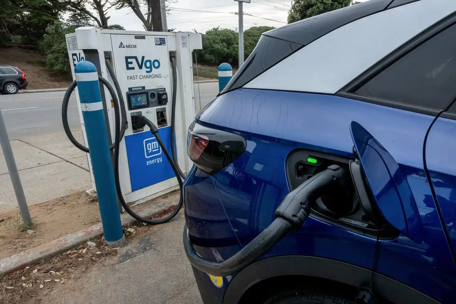 California introduces a $3,500 electric vehicle rebate to help first-time buyers purchase eligible new and used EVs and accelerate clean transportation.