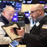 Investors withdraw US$7.3 billion from U.S. equity funds ahead of major Big Tech earnings results amid cautious market sentiment