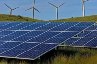 Türkiye launches a 2.4GW renewable energy tender covering new solar and wind projects to accelerate clean energy development and strengthen energy security.