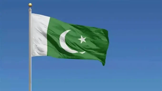 Pakistan seeks a $10 billion financial backstop from the United States to strengthen foreign exchange reserves, improve economic stability, and support external financing needs
