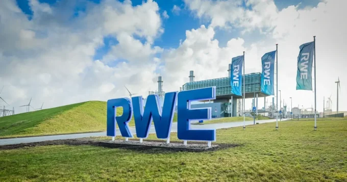 RWE raises 1.5 billion euros through a green bond issuance to finance renewable energy projects and support Europe's clean energy transition.