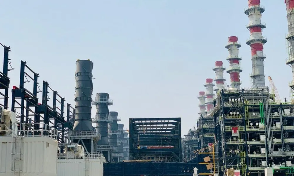 AFC backs Dangote Refinery in a $2.5 billion equity raise, supporting refinery expansion, energy infrastructure, fuel supply, industrial growth, and Africa’s energy security