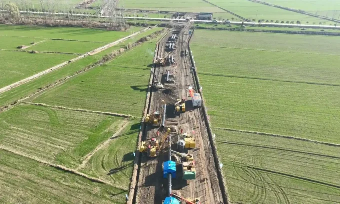 China launches an 18.5 million-ton crude oil pipeline in the country's east to strengthen oil transportation capacity and regional energy infrastructure.