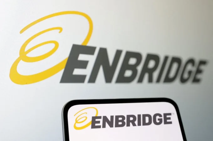 Enbridge and KKR back a C$2.7 billion Westcoast pipeline expansion, strengthening Canadian energy infrastructure, natural gas transportation, investment, and export capacity