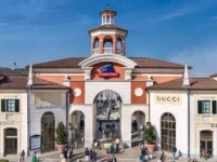EOMV raises €750 million through a green bond to finance sustainable European retail real estate assets and energy-efficient property investments.