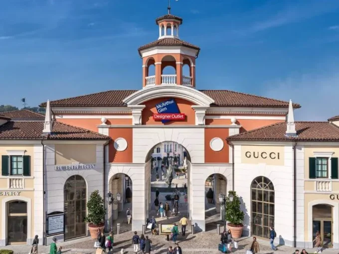 EOMV raises €750 million through a green bond to finance sustainable European retail real estate assets and energy-efficient property investments.
