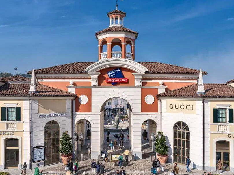 EOMV raises €750 million through a green bond to finance sustainable European retail real estate assets and energy-efficient property investments.