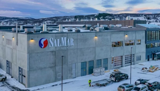 SalMar secures approval to list a NOK 5 billion green bond, supporting sustainable financing and environmentally responsible investment in the seafood industry.