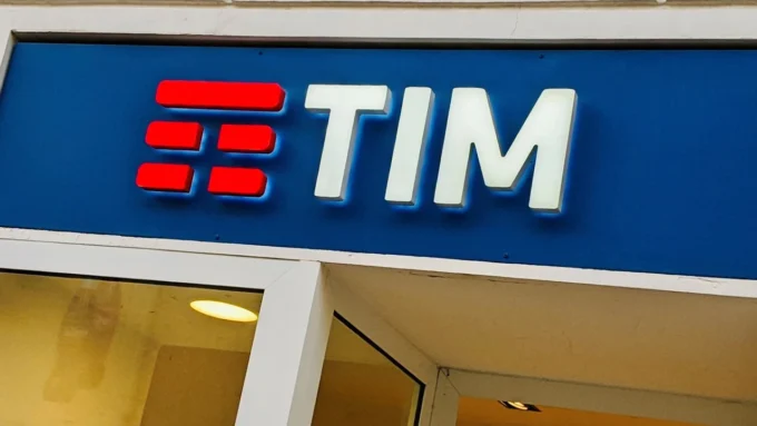 Telecom Italia (TIM) will invest €550 million in a Climate Transition Plan to reduce carbon emissions, improve energy efficiency, and support sustainable digital growth.