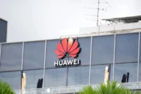 U.S. tech giants move to counter Huawei’s Egypt AI bid, highlighting artificial intelligence infrastructure, cloud computing, technology competition, and digital investment
