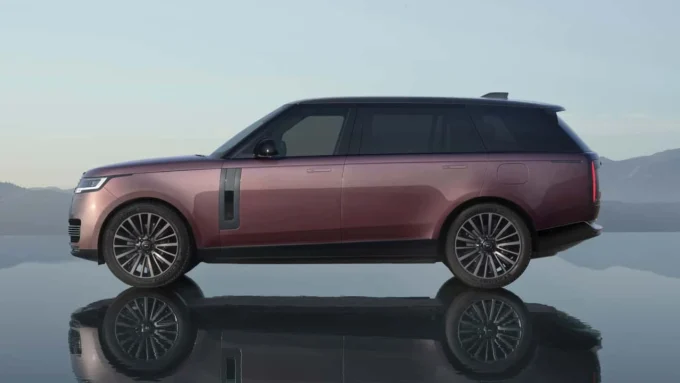 Range Rover Electric launches as the brand’s first fully electric SUV, marking a major step in its transition toward electric mobility.