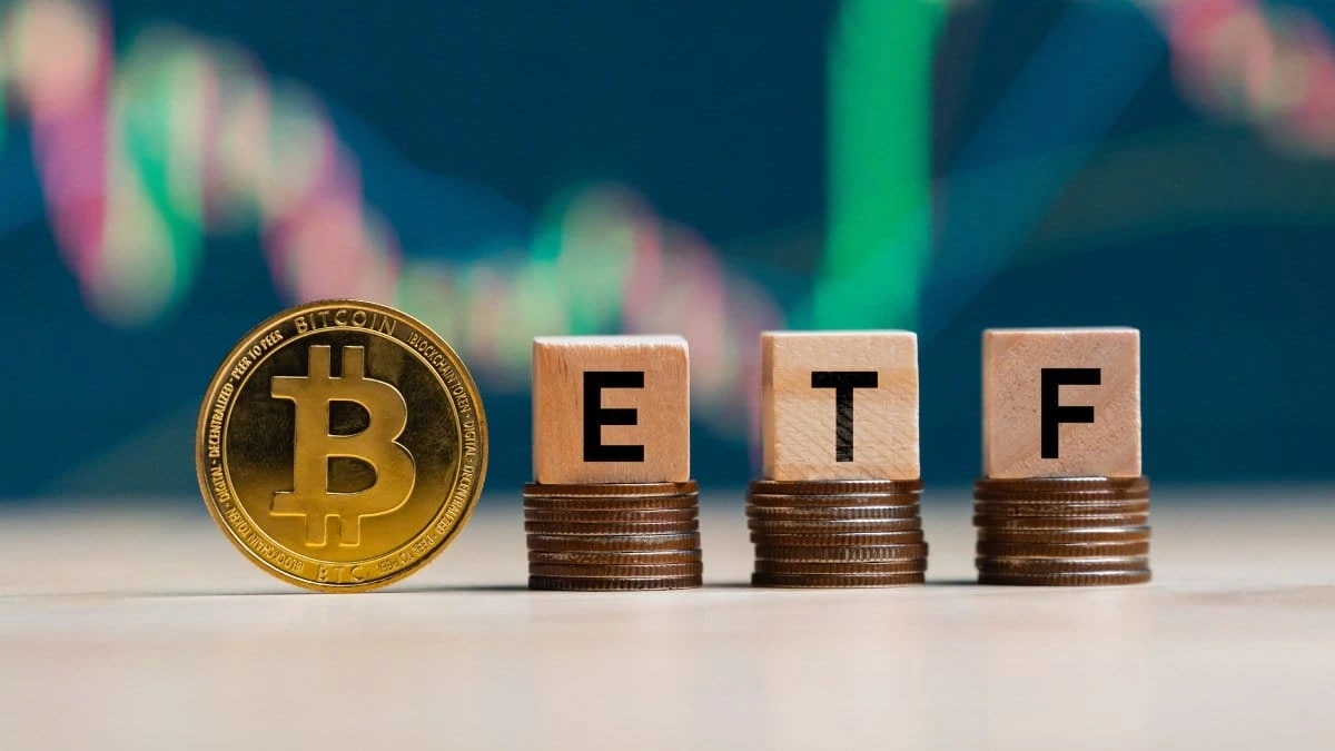 Bitcoin ETFs Shed $90 Million as BTC Sits 32% Below ATH
